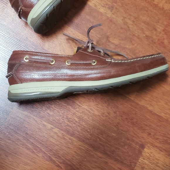 SPERRY GOLD CUPS Size 11